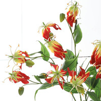 Künstliche Gloriosa-Flammenlilien Seidenblumen für Valentinstag, Muttertag, Hochzeit, Fotografie-Requisiten, Großhandel