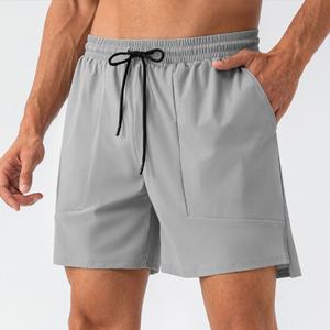 กางเกงออกกำลังกายผู้ชายมีกระเป๋า ผลิตจากผ้าและโลโก้ตามสั่ง ระบายอากาศได้ดี เหมาะสำหรับวิ่ง - Product Image 4