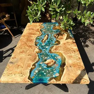 طاولة راتنجات الإيبوكسي النهرية الخشبية من المصنع على شكل طبيعي للاستخدام الخارجي بتصميم عصري شائع