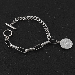 Bracelet en acier inoxydable avec pendentif pièce commémorative ronde tête de reine, bijoux pour hommes et femmes - Product Image 5