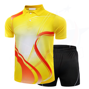 Uniforme de tenis personalizado de alta calidad para hombres y mujeres, ligero, 100% poliéster, ropa deportiva con logotipo, hecho en Pakistán. - Product Image 2