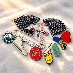 Broche de aleación esmaltada para mujer, pin de esmalte suave personalizado para fiestas, celebraciones, bodas, regalo - Product Image 3