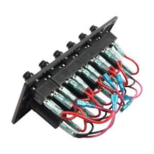 Panneau de commutation à 6 voies avec voyants lumineux pour système électrique de camping-car et bateau avec protection contre les surcharges - Product Image 2