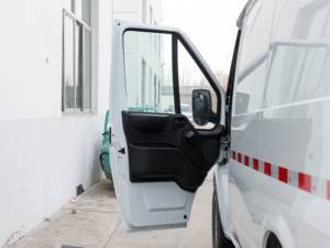 JMC فوشون 2023 ناقل حركة آلي 2.0T ميني فان اعلى سقف مركبة نقل باص 3 مقاعد - Product Image 6