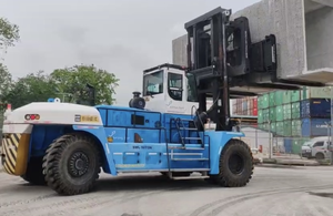 50t diesel carrello elevatore elettrico a Gas gpl a combustione interna per camion Stacker telescopico fuoristrada pesante - Product Image 4