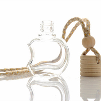 Bouteille suspendue de diffuseur d'aromathérapie de parfum pendentif de voiture en forme de pomme vide personnalisé de 10ml en gros
