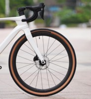 Gravel V3 Tam Karbon Bisiklet Shiman0 105 R7170 Kablosuz Di2 24 Vites 700C Hidrolik Disk Fren Fabrikadan Doğrudan Satış Gravel Bisiklet
