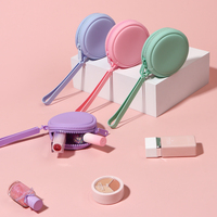 Petite trousse de maquillage personnalisée en silicone imperméable réutilisable pour le rangement des rouges à lèvres