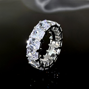 Bague de luxe plaquée or avec diamants CZ 3A pour femmes - Product Image 4