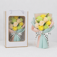 Bouquet de fleurs artificielles de qualité supérieure au toucher réel, roses en savon artisanales, eucalyptus parfumé, bouquets de mariage et de Noël pour la mariée