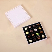 Boîtes de chocolat personnalisées pour 24 jours, emballage en papier, boîtes à truffes au chocolat dorées avec plateau en plastique, petite boîte cadeau pour chocolat