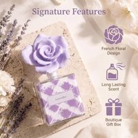 Fabricant OEM de diffuseurs à bâtonnets en plâtre faits main avec fleurs décoratives, collection de parfums aux fleurs en plâtre.
