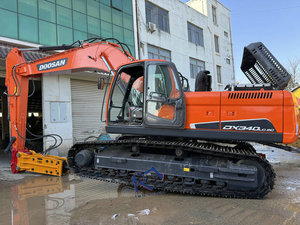 Excavatrice d'occasion Doosan DX340 de haute qualité, 34 tonnes, type chenille, excellent état, modèle 2024, moteur, prix réduit - Product Image 2