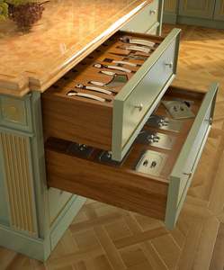 Armoires américaines rétro peintes en vert, îlot de cuisine en marbre rouge, plan de travail personnalisé avec fonctionnalité - Product Image 3