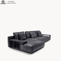 Meubles de salon italiens en bois de dernière génération - Canapé en cuir noir luxueux avec design en forme de L - Ensemble de canapés pour villa