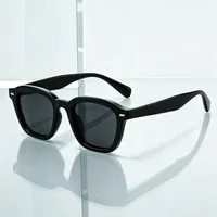 Lunettes de soleil carrées rétro noires pour hommes et femmes, décontractées, pour la conduite, les activités de plein air, protection UV400, tendance streetwear, accessoire quotidien, lunettes d'été