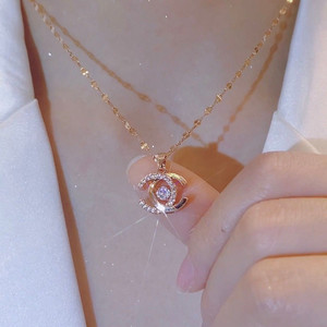 Collana in bambù Double C Creative, nuova, consigliata da Xiaohongshu, di lusso leggero, di tendenza, bestseller, regalo di San Valentino, ciondolo di nicchia - Product Image 2