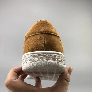 Chaussures décontractées en daim classiques et tendance pour hommes et femmes, personnalisables en gros, unisexe - Product Image 3