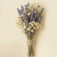 Panier de fleurs séchées de lavande et de roses avec coupe à champagne, idéal pour la décoration du salon, de la chambre et pour la Saint-Valentin ou les mariages