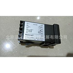 Thermostat Honeywell DC1010CL-301000-E, produit authentique, prix sur demande. - Product Image 3