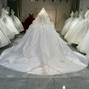 Robe de mariée de style bal de promo Xs255 avec appliques en cristal et longue traîne cathédrale Jancember - Product Image 6