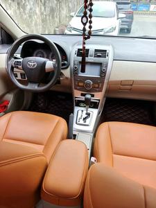 Toyota Corolla 1.6 GL d'occasion 2013, édition spéciale Cool, transmission automatique - Product Image 4