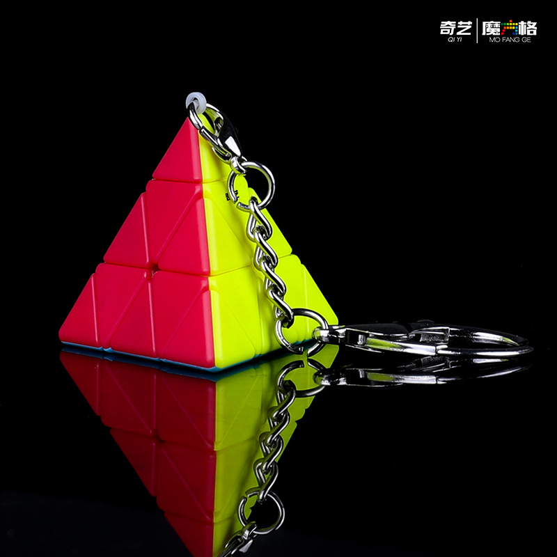 Porte-clés pyramide Rubik's Cube