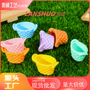 Mini dijes de resina 3D con forma de cesta tejida, coloridos, con doble asa, para joyería DIY, llavero, colgante y accesorio para funda de teléfono - Product Image 5