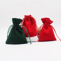 Pochette à bijoux en velours vert en gros avec impression de logo personnalisé, sacs d'emballage pour bijoux, petits formats