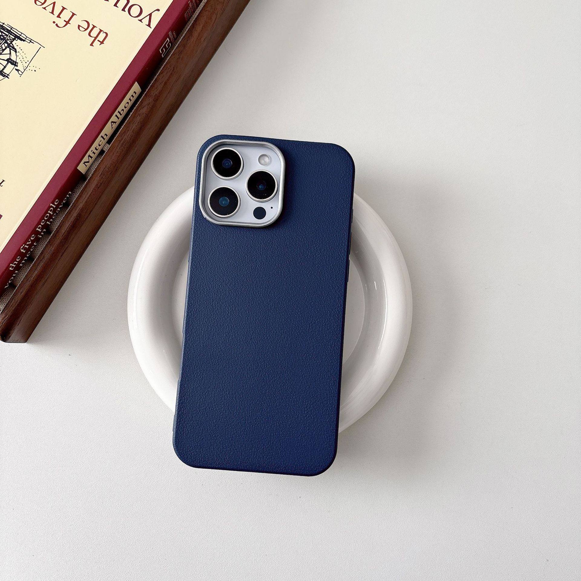 สีน้ำเงิน