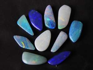 Opale Naturelle Fantaisie Australienne Doublette Multi-Éclats de Feu Certifiée 15 Carats Lot de 10 Pièces 11 à 12 MM de Longueur Environ, Vente en Gros - Product Image 5