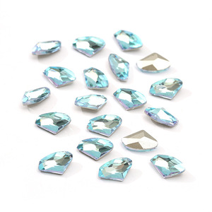 Vente en gros de forets à ongles multifacettes en forme de hache à fond pointu, accessoires de bricolage, clous décoratifs, patchs pour vêtements - Product Image 3