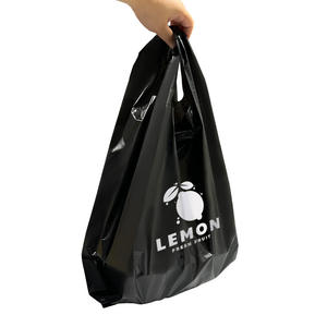 Sacs en plastique personnalisés en gros avec logo, réutilisables, portables, grande capacité de charge, type T-shirt, pour l'épicerie et l'emballage à emporter - Product Image 3