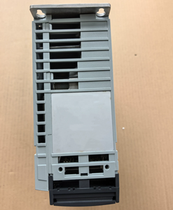 อินเวอร์เตอร์แปลงความถี่รุ่นใหม่ FC-102P75KT4E20H2XGXXXXSXXXXA0BXCXXXXDX 131H5981 75 กิโลวัตต์ / 100 380 - 480 โวลต์ AC - Product Image 3