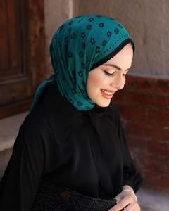 Prêt à Expédier Écharpe Imprimée Satin Slk 100 Polyester Styles Hijab <span class=keywords><strong>Turc</strong></span> Ethniques Foulards Et Chales Foulard Hijab 2025 - Product Image 2