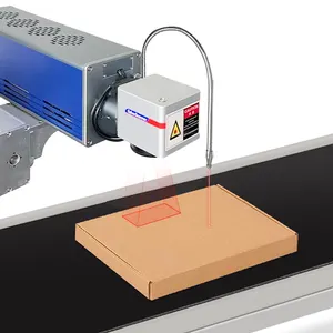 Schnelle Laserdrucker, die online Laser beschriftung maschine für Chargen nummer/Logo/Transformation fliegen