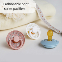 Sucette d'allaitement OEM ODM nouveau design, sans BPA, en PP, ultra douce, avec embout en silicone pour l'alimentation des bébés aux fruits