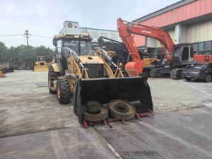 Chargeuse-pelleteuse Caterpillar d'occasion 420F 420F2 420E 416E, transmission hydrostatique, 4x4, capacité de charge nominale de 15 tonnes, moteur principal - Product Image 4