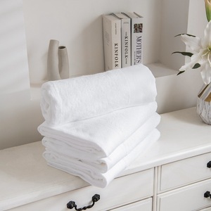 Serviette d'hôtel 100% coton de haute densité de qualité supérieure-Absorption supérieure, essuie-mains blancs pour hôtels 5 étoiles - Product Image 1