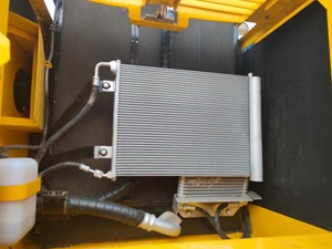 Komatsu PC200-8MO Excavadora Hidráulica de Orugas Usada, Maquinaria de 20 Toneladas con Bomba, Ideal para Construcción, Energía y Minería - Product Image 6