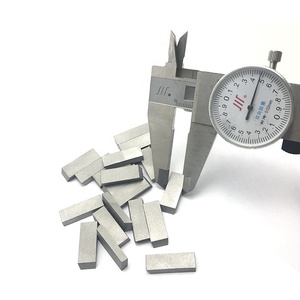 Puntas de soldadura sinterizadas K10 de 25*4*9,3mm, puntas de corte de <span class=keywords><strong>carburo</strong></span> de <span class=keywords><strong>tungsteno</strong></span>, cortador de inserción soldado de <span class=keywords><strong>carburo</strong></span> cementado, Punta soldada de <span class=keywords><strong>carburo</strong></span> - Product Image 3