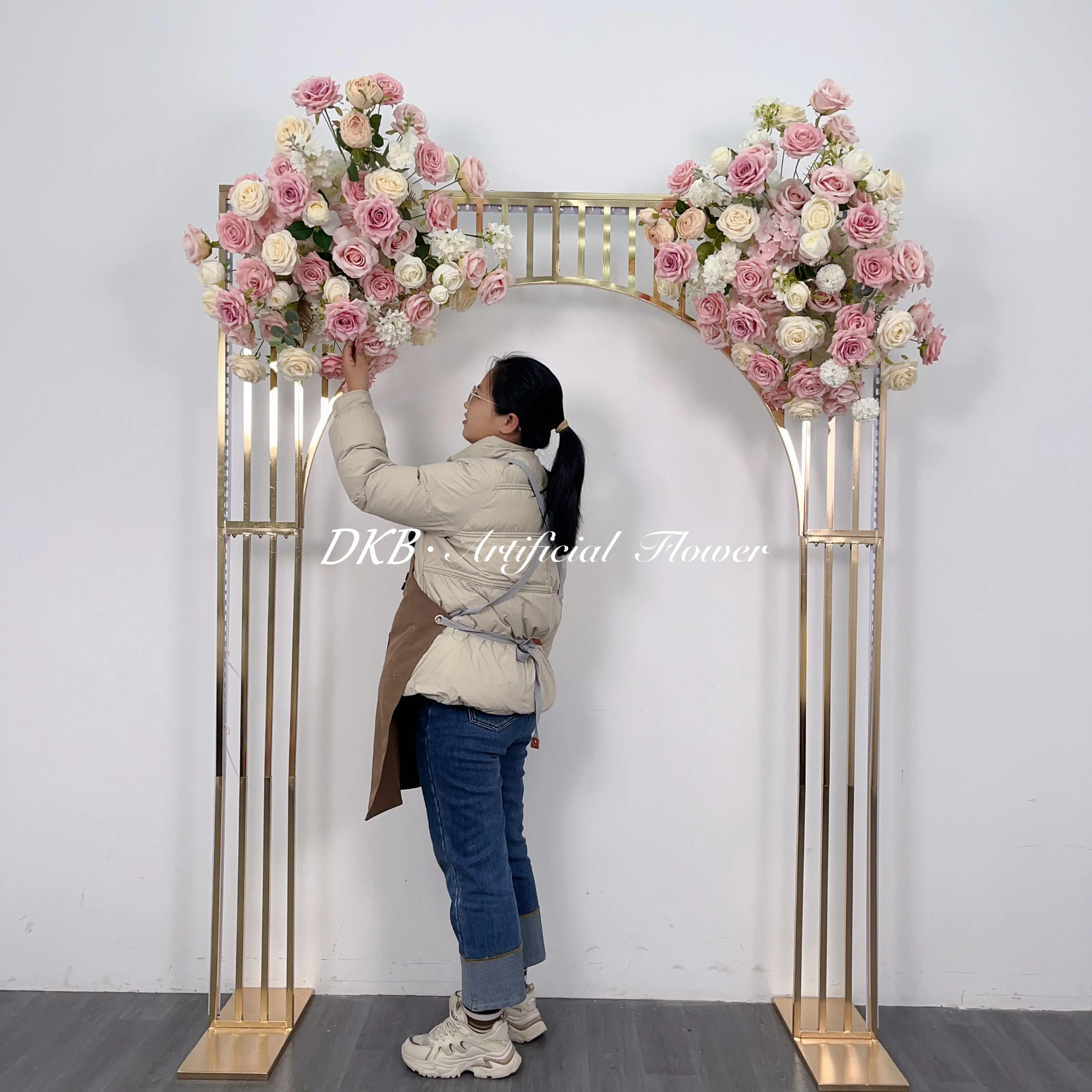DKB Factory customized wholesale of pink roses decorative backdrop wedding event wedding backdrop stage decorations