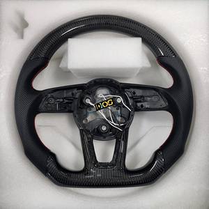 Volante in Fibra di Carbonio e Alcantara Personalizzato per Audi A3 8V A4 B8 B9 S3 S4 S5 Rs5 Rs3 Rs4 A5 B9, Alcuni con Riscaldamento - Product Image 1