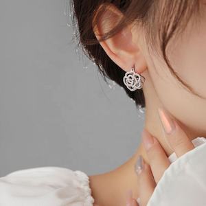 Pendientes de Botón de Circonita Rosa Francesa de Lujo de Alta Gama, Nuevo Diseño de Doble Cara, Versátiles, Chapados en Oro y Cobre, Exquisitos, para Regalo - Product Image 3