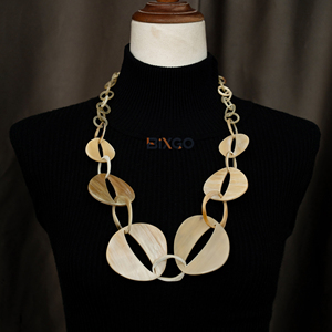 Collar de Cuerno de Búfalo Natural con 6 Eslabones Principales, Cadena de Diseño Audaz, Joyería Orgánica Pulida a Mano, Regalo de Moda, Vietnam - Product Image 5