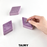 Boîte à bagues en velours diamanté avec logo personnalisé, OEM, forme losange, pour bijoux de mariage, emballage cadeau, boîte à bijoux pour anniversaire, vente en gros et au détail