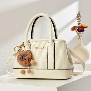 Wholesale Women Handbags Casual Outdoor Travel Crossbody Bag Lady's Leather Tote Bag - Product Image 5