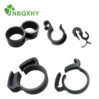 Kit de 5 attaches et colliers de serrage pour tuyaux PE – Collier de serrage à cliquet, crochet en C, fixation à double anneau, ancre barbelée pour l'irrigation goutte à goutte
