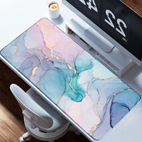 Grand tapis de souris de jeu en marbre bleu avec base en caoutchouc antidérapante et bords cousus Grand tapis de clavier étanche en stock