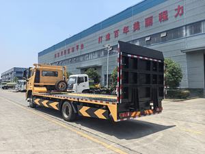 Camion <span class=keywords><strong>de</strong></span> <span class=keywords><strong>remorquage</strong></span> à plateau plat Sinotruk Howo 220 ch certifié Euro 1, remorqueur, état neuf, carburant diesel, transmission manuelle, secours - Product Image 6